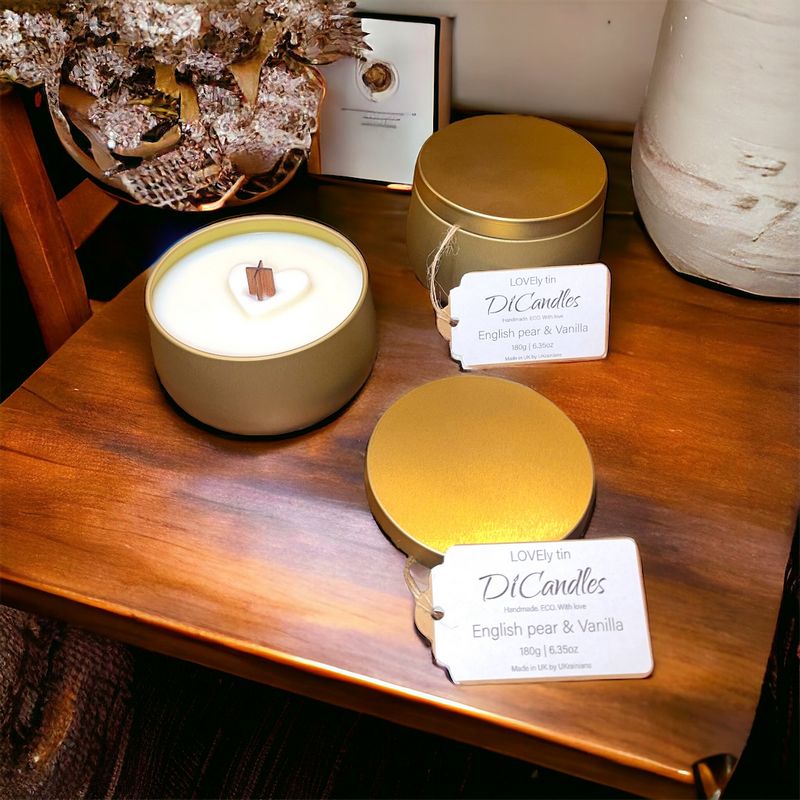 LOVEly Tin - Scented candle, English pear & Vanilla, 180g