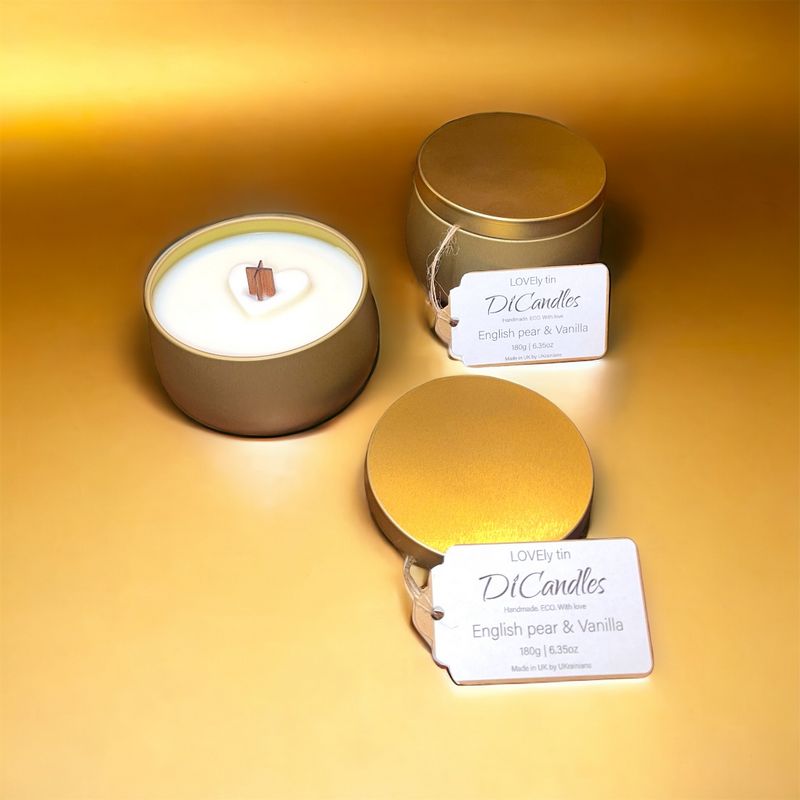 LOVEly Tin - Scented candle, English pear & Vanilla, 180g