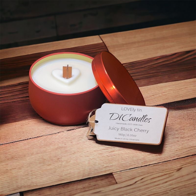 LOVEly tin - Scented candle, Juicy black cherry, 180g
