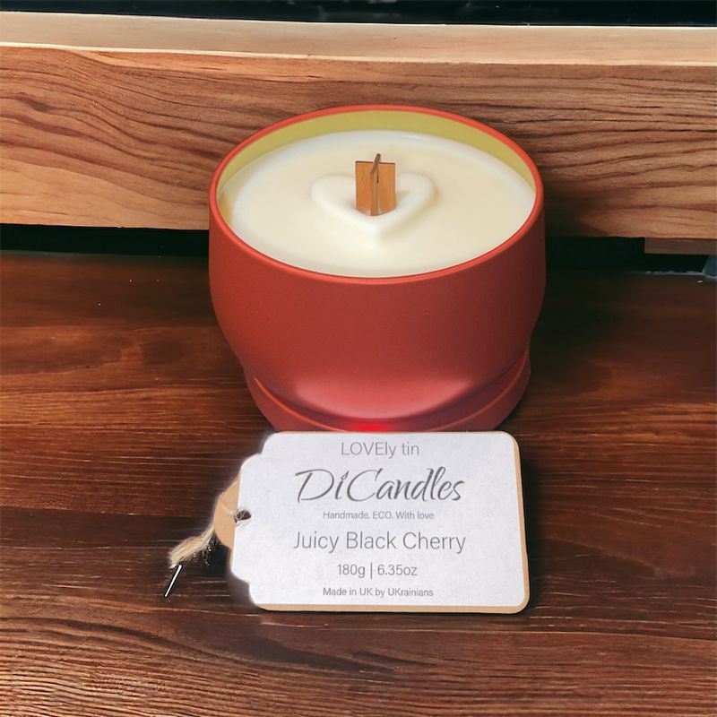 LOVEly tin - Scented candle, Juicy black cherry, 180g
