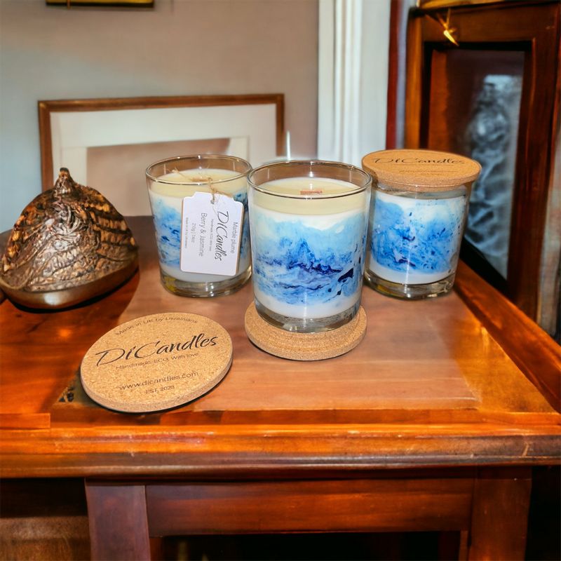 Marble plume - Scented candle, Berry & Jasmine, 210g