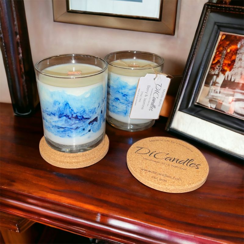 Marble plume - Scented candle, Berry & Jasmine, 210g