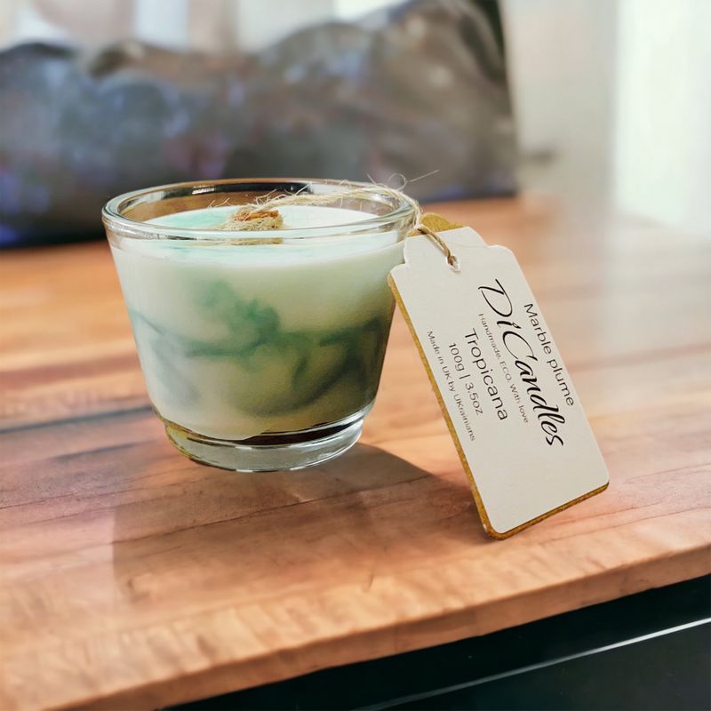 Marble plume - Scented candle, 100g